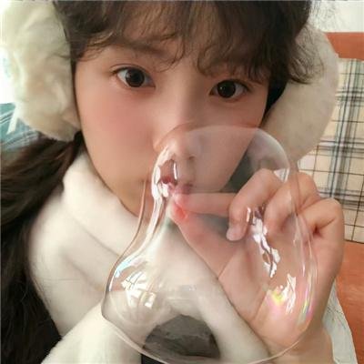 她才是主角